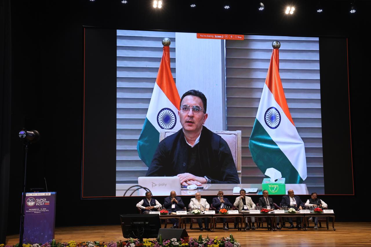 Shri Jitin Prasada, Hon’ble Minister of State for Electronics & Information Technology, Government of India addressing at the inaugural of Supercomputing India 2025.